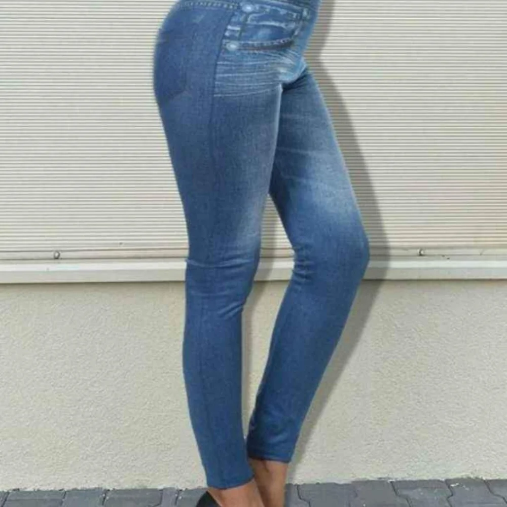 Women's New Without Tags Blue Seamless Stretch jeggings. Sizes S and M - Picture 2 of 3